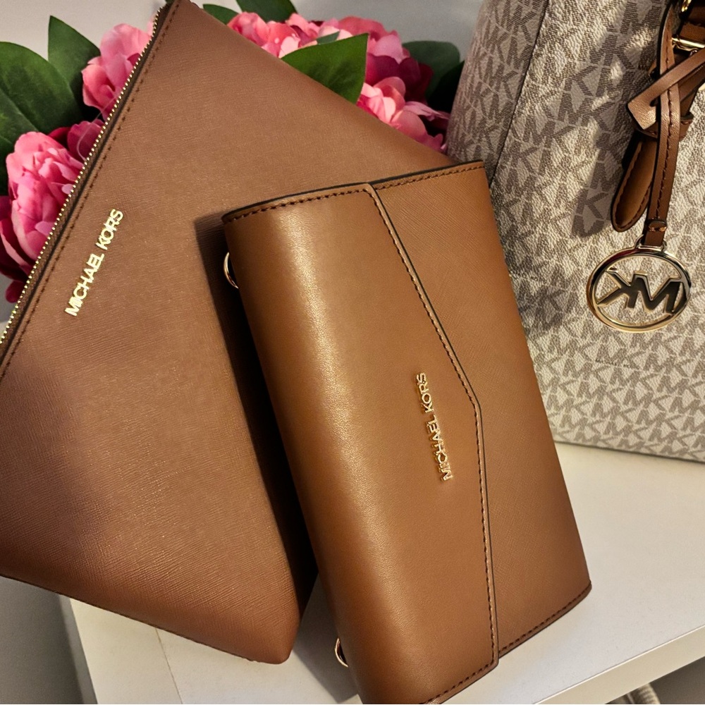 Michael Kors 3-in-1 signature white and brown logo tote.